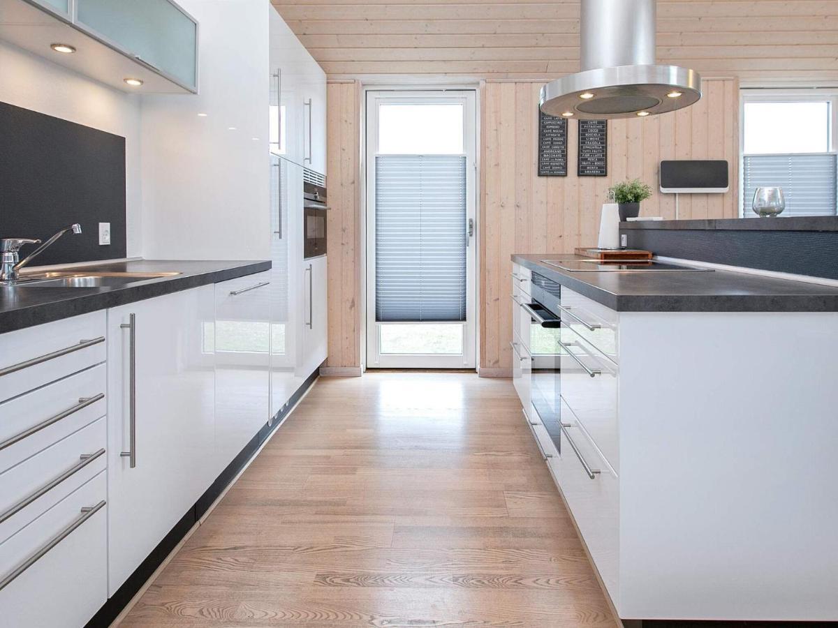 6 Person Holiday Home In V Ggerl Se Bøtø By Esterno foto