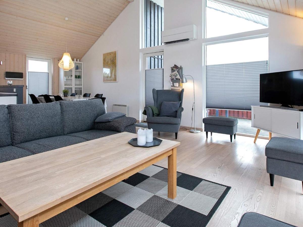 6 Person Holiday Home In V Ggerl Se Bøtø By Esterno foto